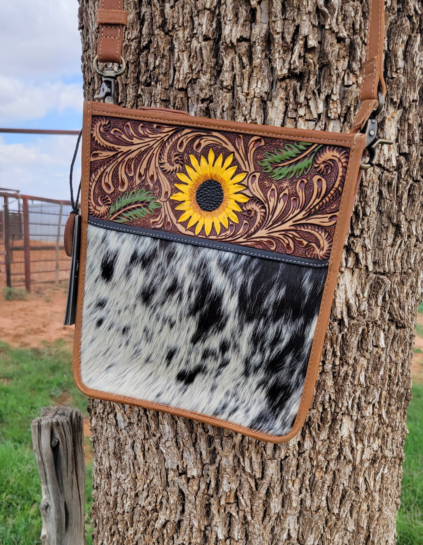 Sunflower crossbody